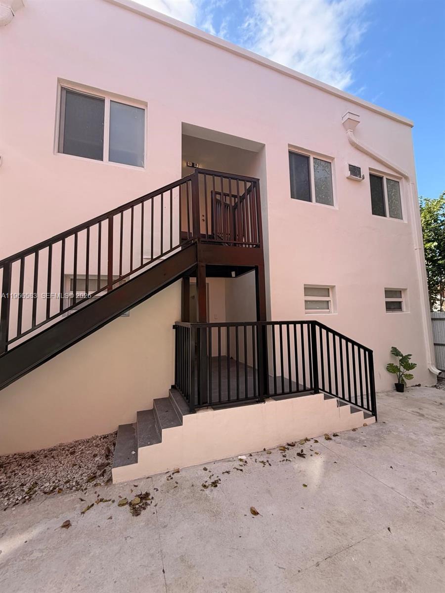   /   sq. ft. $ 2026-02-17 0 foto