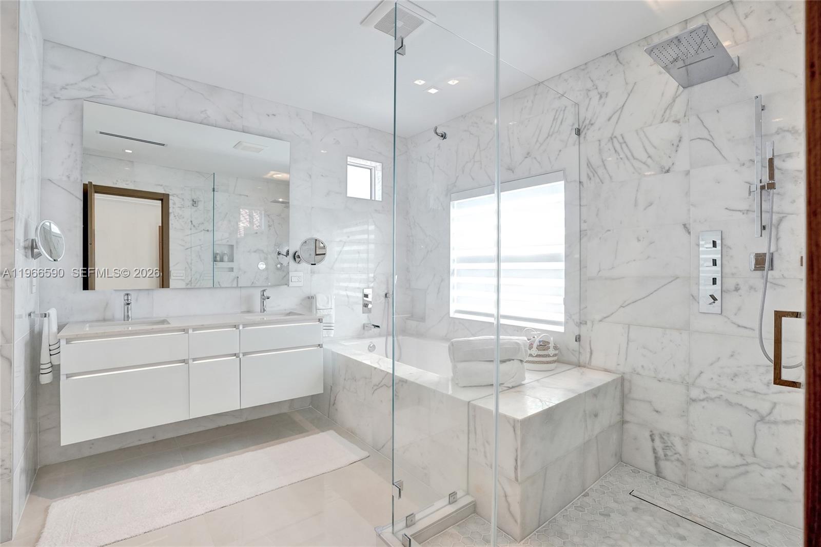 Photo of 20824 37th Ave  (20824), Aventura, Florida, 33180 - 