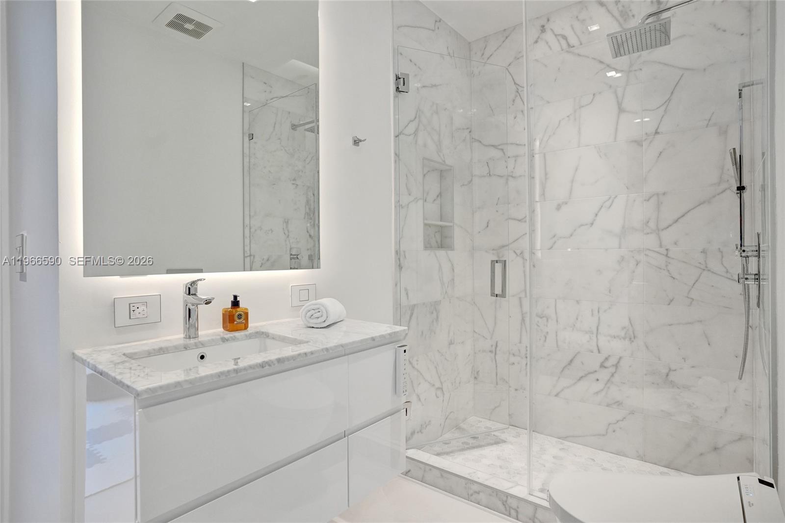 Photo of 20824 37th Ave  (20824), Aventura, Florida, 33180 - 