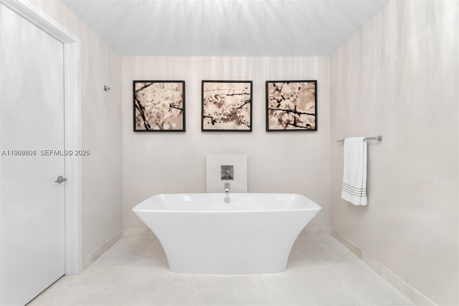 Photo of 17301 Biscayne Blvd  #2110, North Miami Beach, Florida, 33160 - Not actual Photo, virtually Staged !