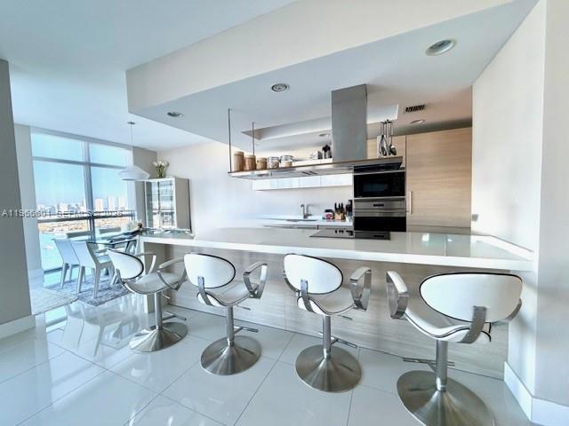 Photo of 17301 Biscayne Blvd  #2110, North Miami Beach, Florida, 33160 - 