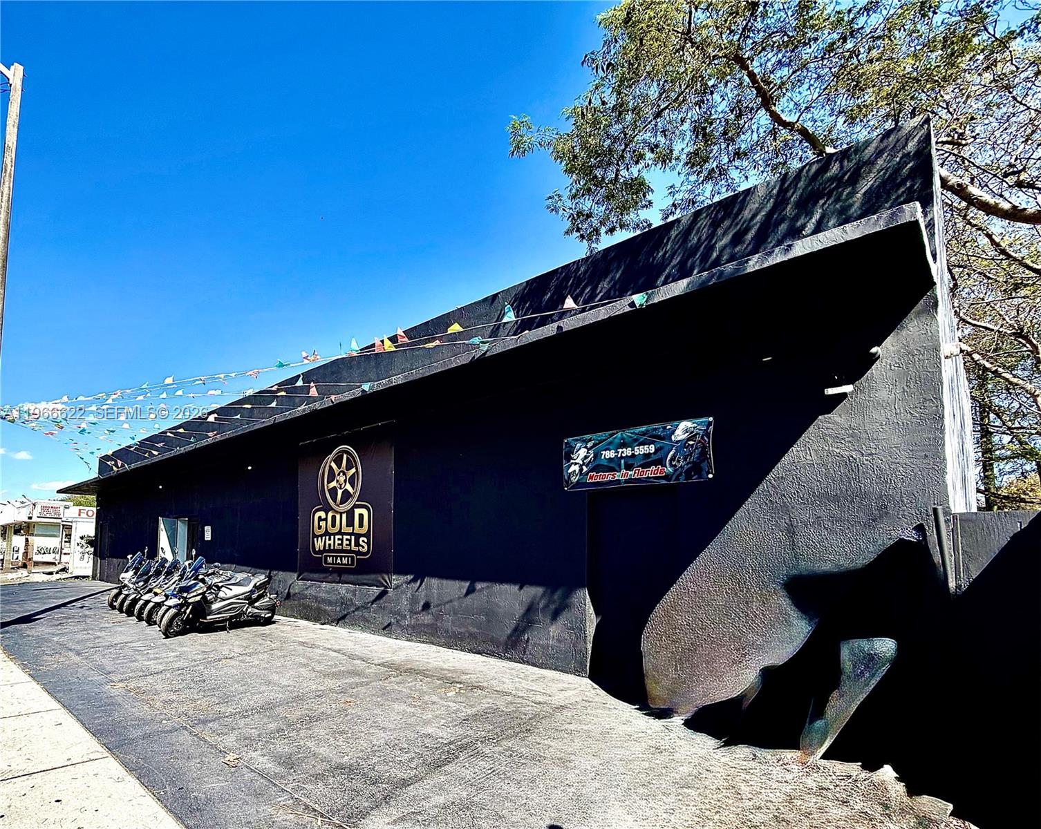   /   sq. ft. $ 2026-02-17 0 foto