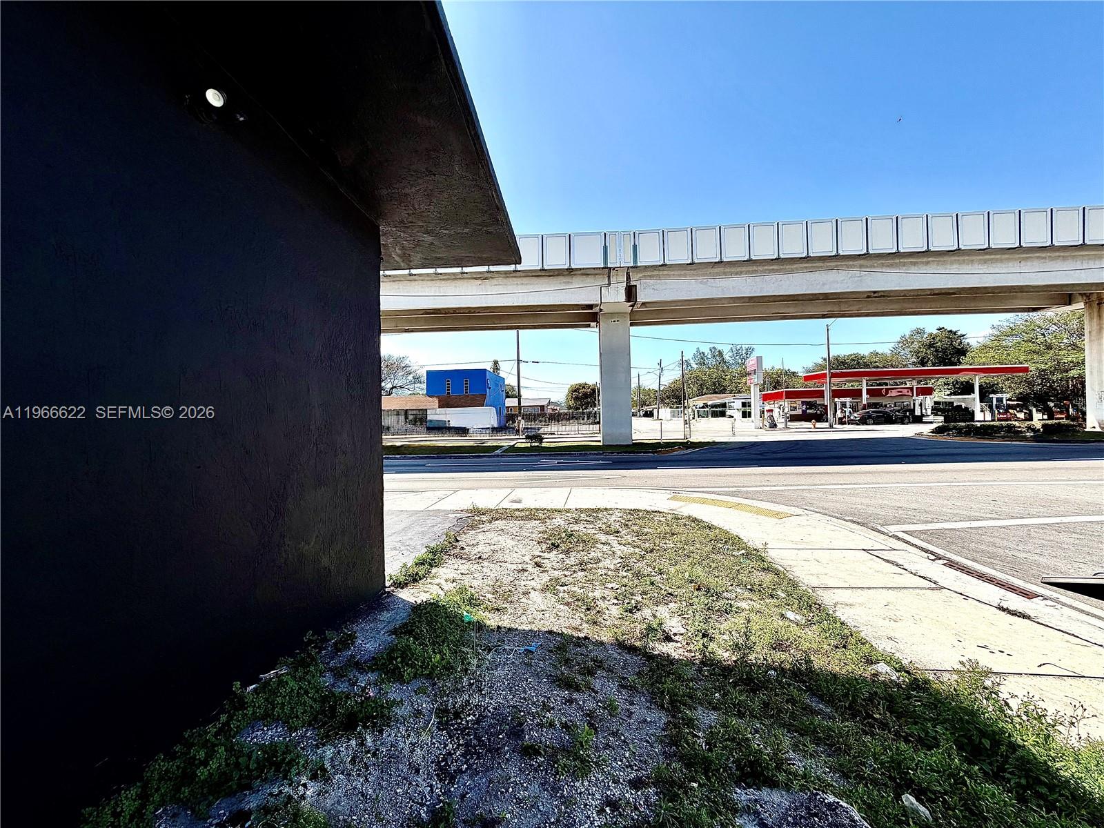   /   sq. ft. $ 2026-02-17 0 foto