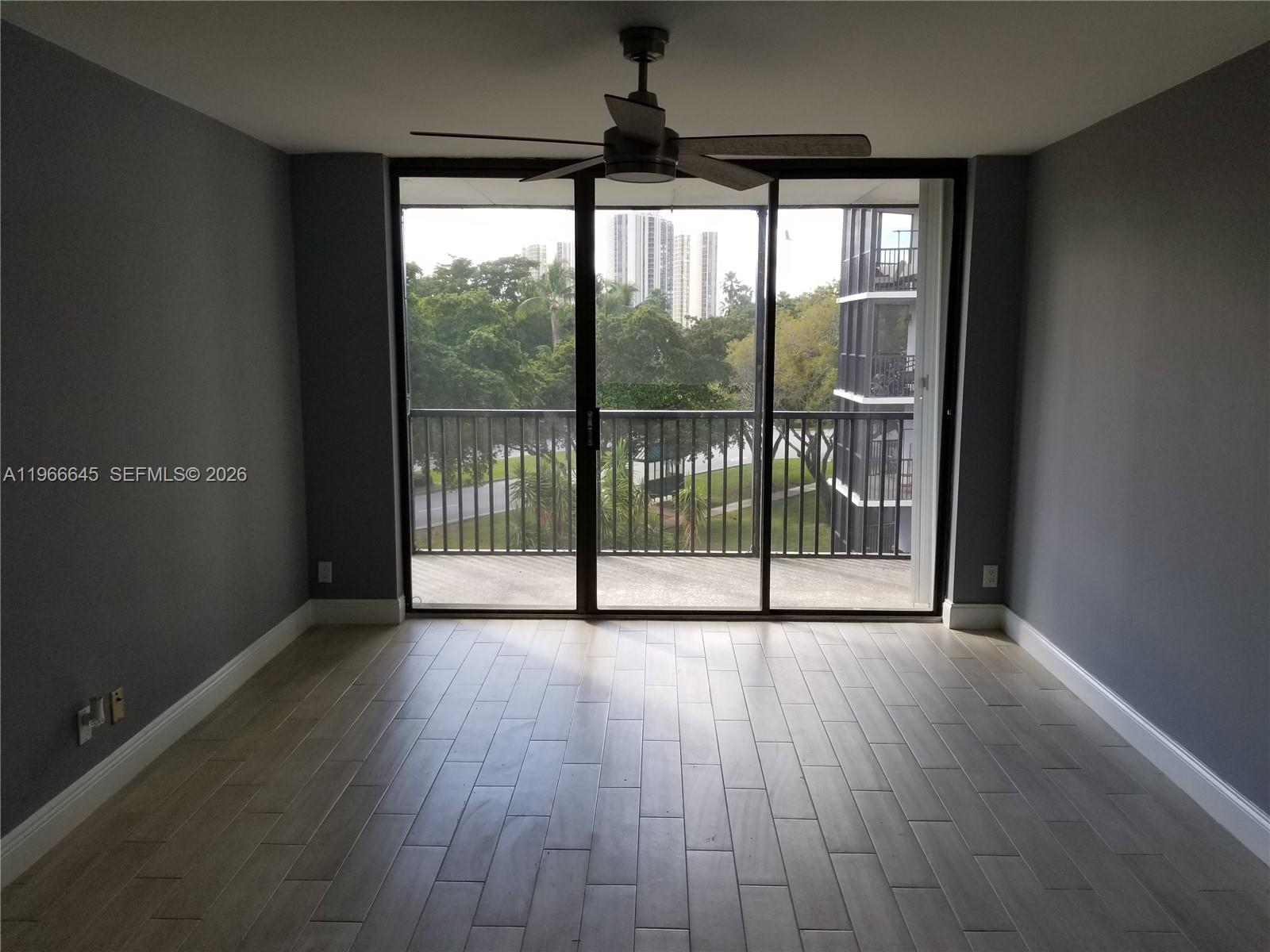 Photo of 3401 Country Club Dr  #414, Aventura, Florida, 33180 - 