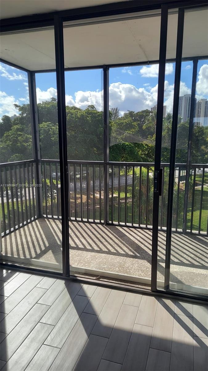 Photo of 3401 Country Club Dr  #414, Aventura, Florida, 33180 - 