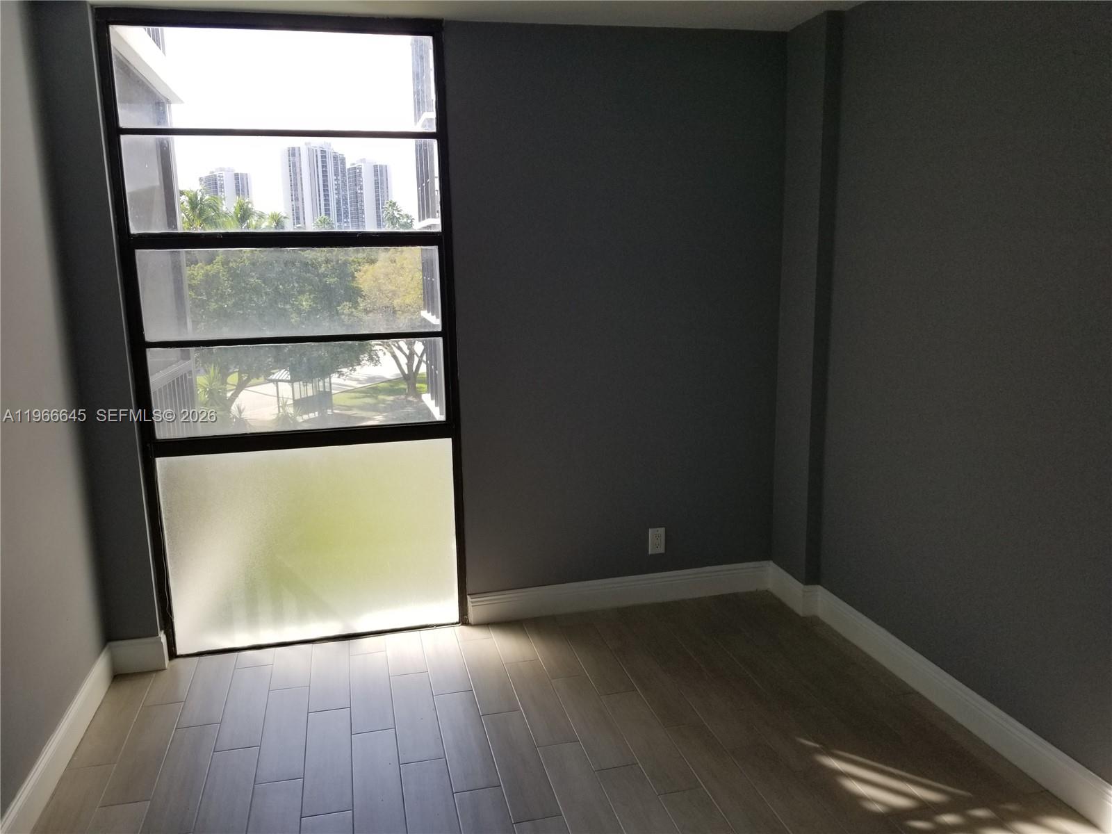 Photo of 3401 Country Club Dr  #414, Aventura, Florida, 33180 - 