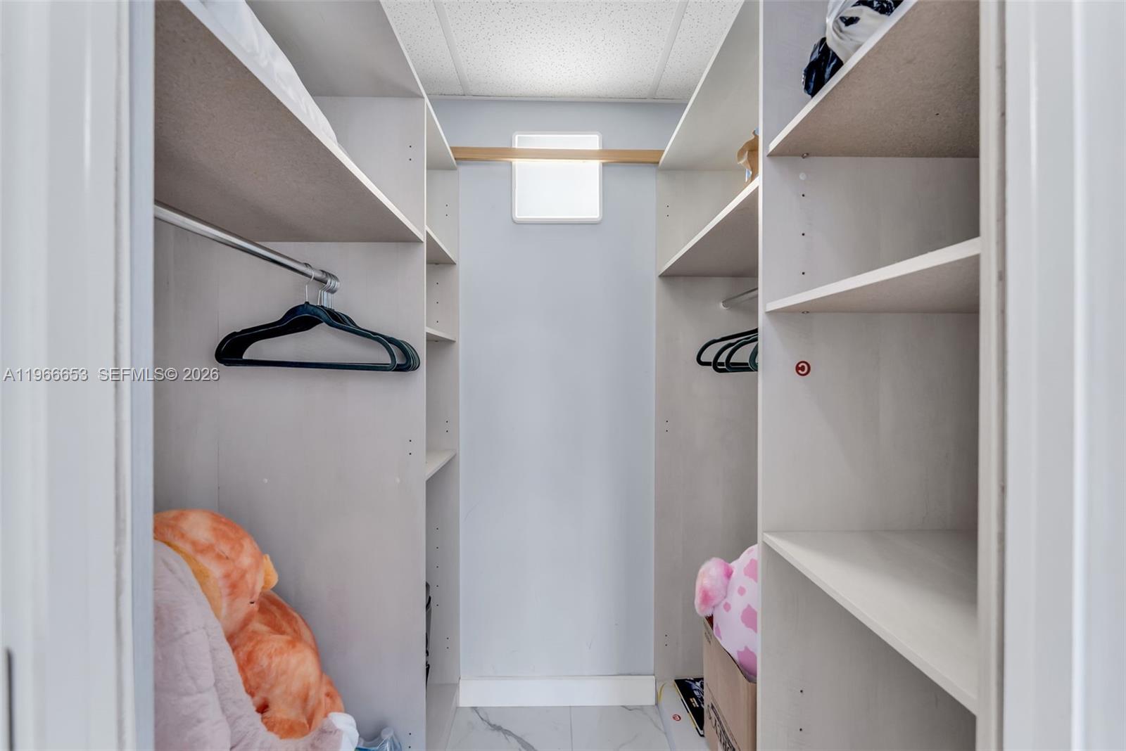 See details 15Q 3 / 3 1740 sq. ft. $ 2026-02-17 0 Photo