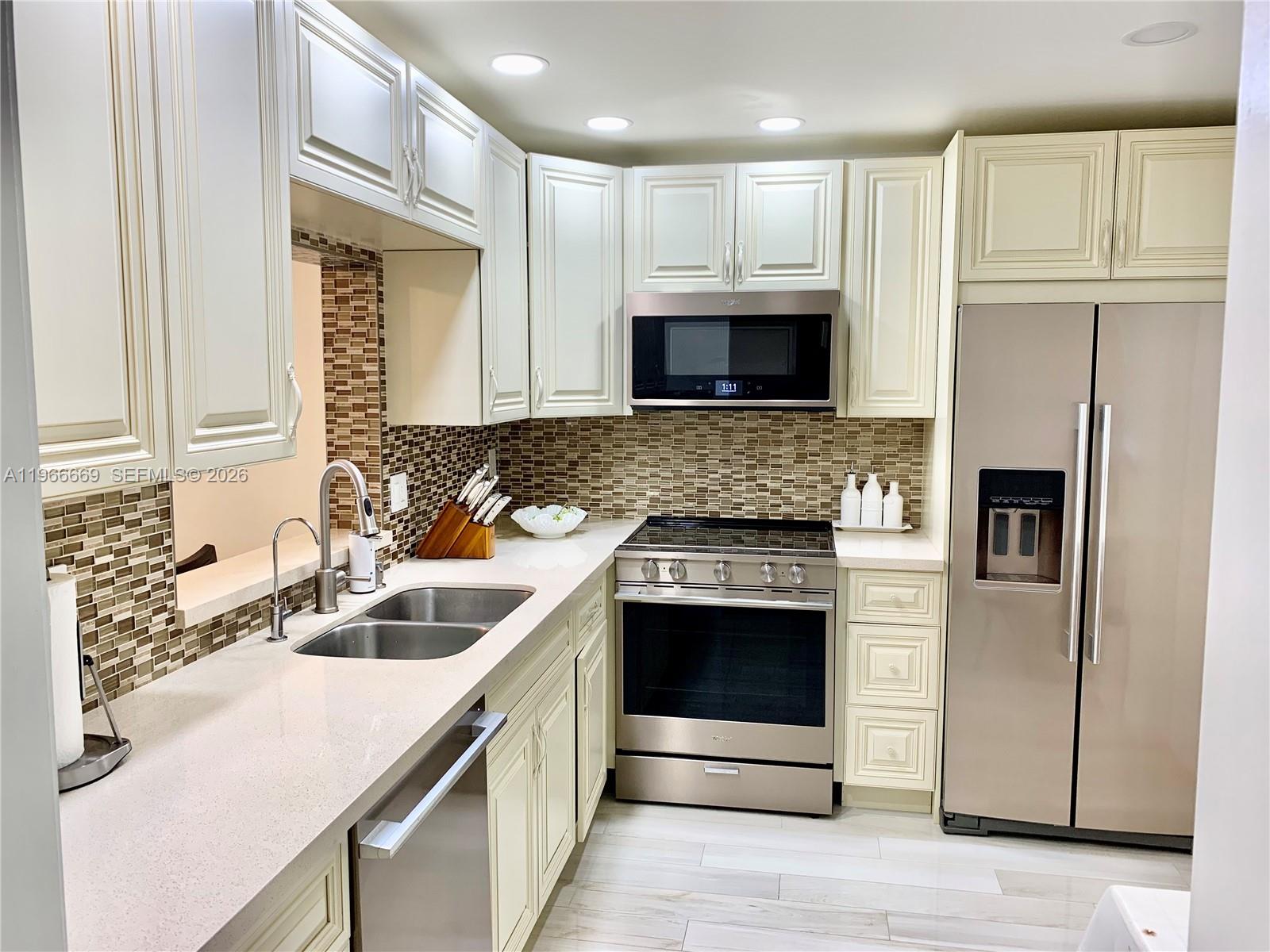 Photo of 619 14th Ave #301, Hallandale Beach, Florida, 33009 -