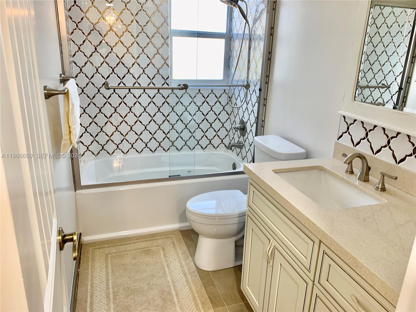 Photo of 619 14th Ave #301, Hallandale Beach, Florida, 33009 -