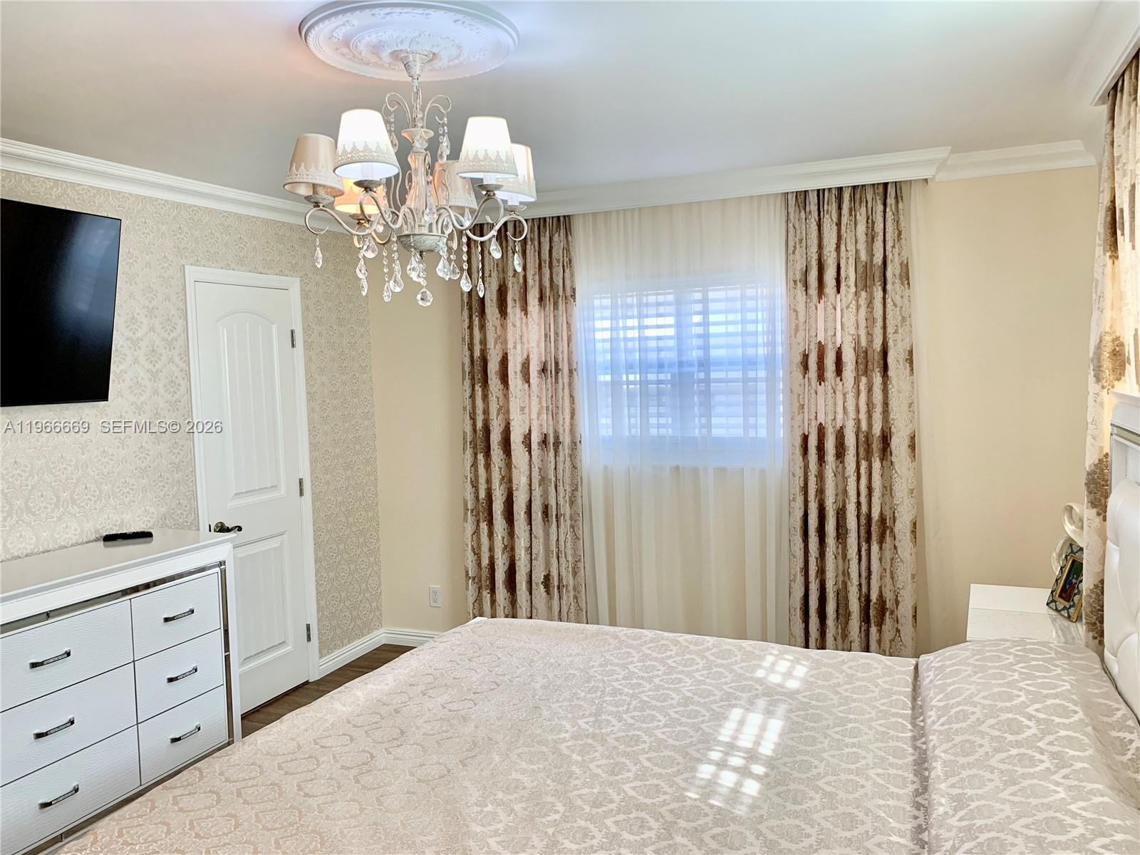 Photo of 619 14th Ave #301, Hallandale Beach, Florida, 33009 -