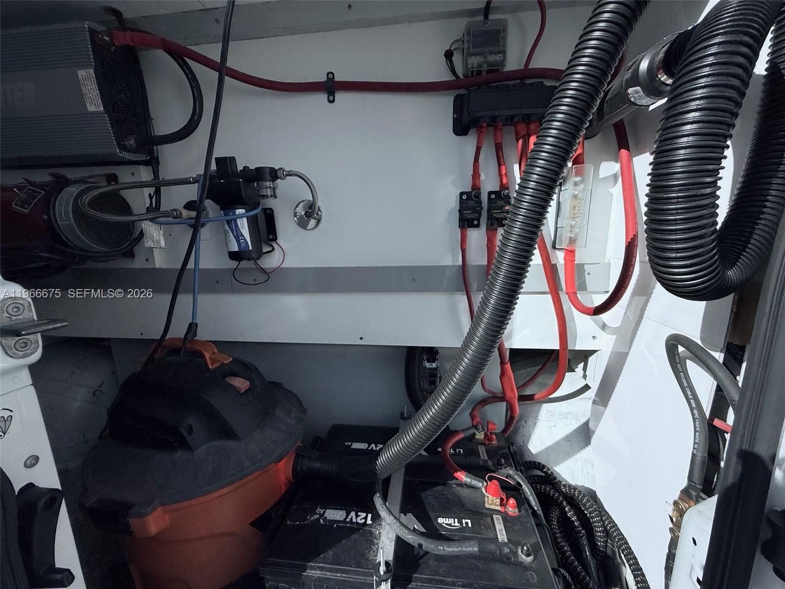   /   sq. ft. $ 2026-02-17 0 foto