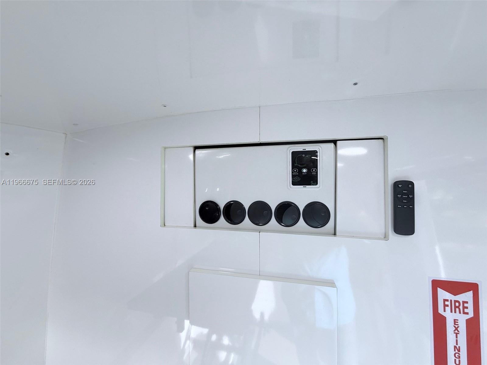   /   sq. ft. $ 2026-02-17 0 foto