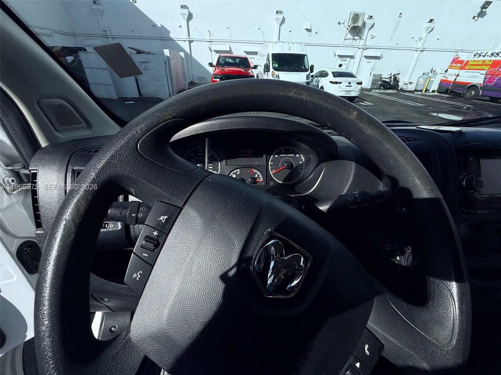   /   sq. ft. $ 2026-02-17 0 foto