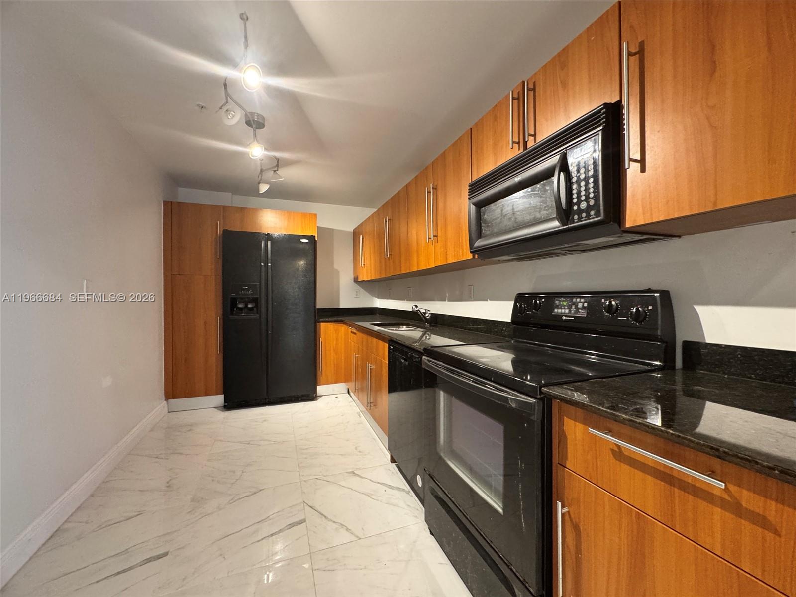 Photo of 3001 Ocean Dr #445, Hollywood, Florida, 33019 -