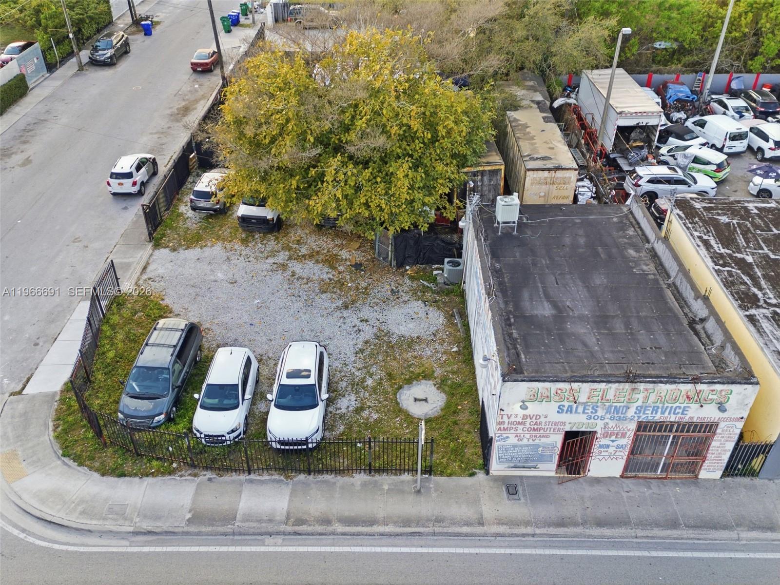   /   кв.футов $ 2026-02-17 0 Фото