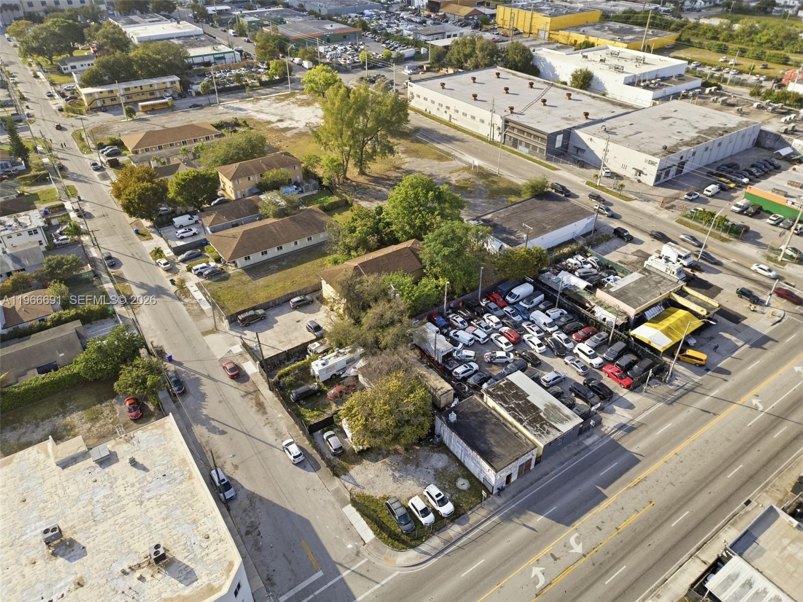   /   кв.футов $ 2026-02-17 0 Фото