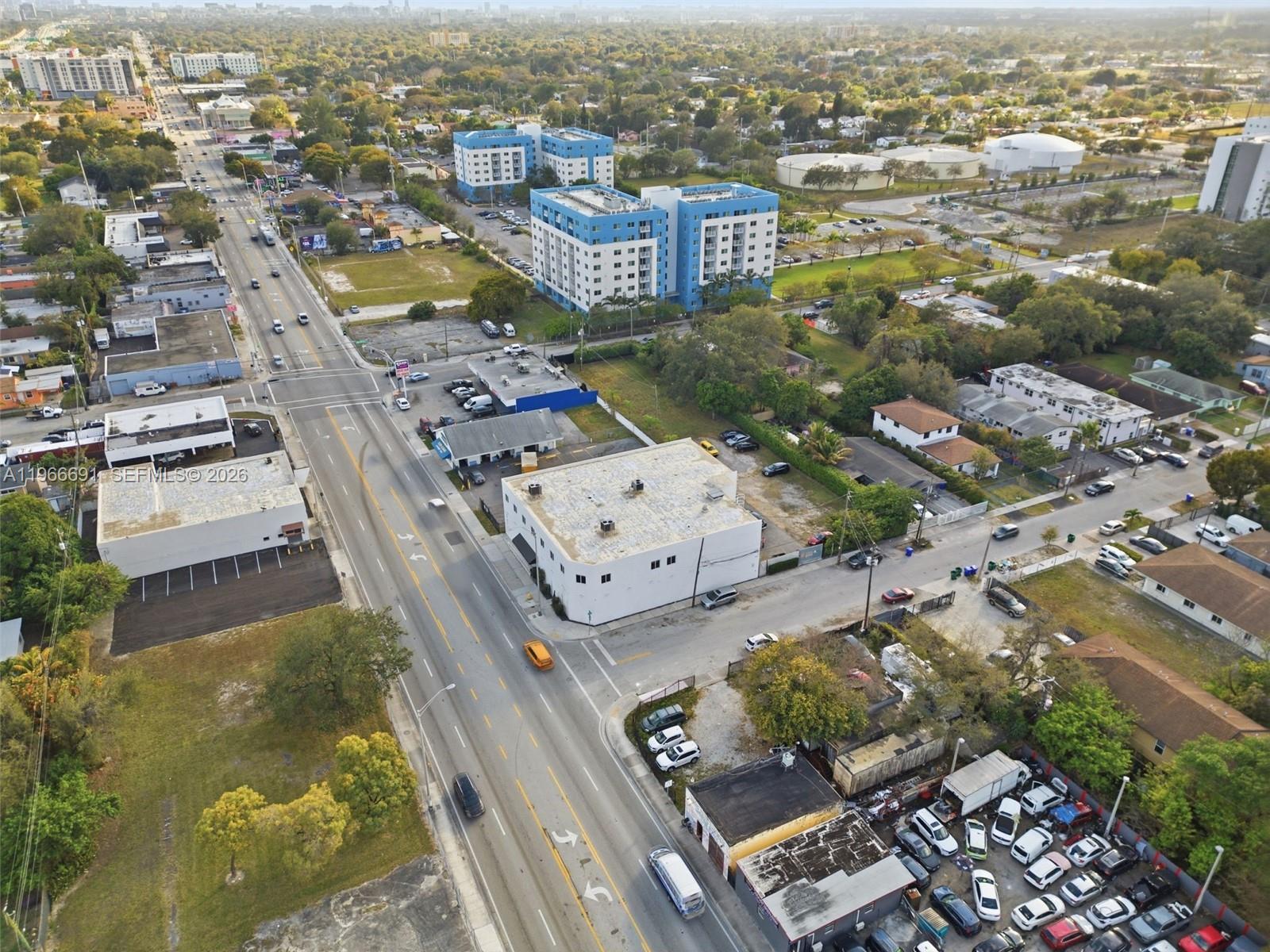   /   кв.футов $ 2026-02-17 0 Фото