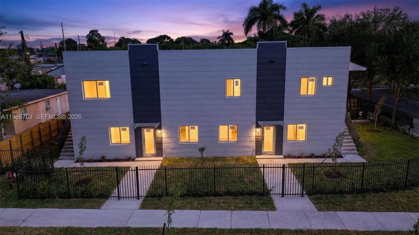   /   кв.футов $ 2026-02-17 0 Фото