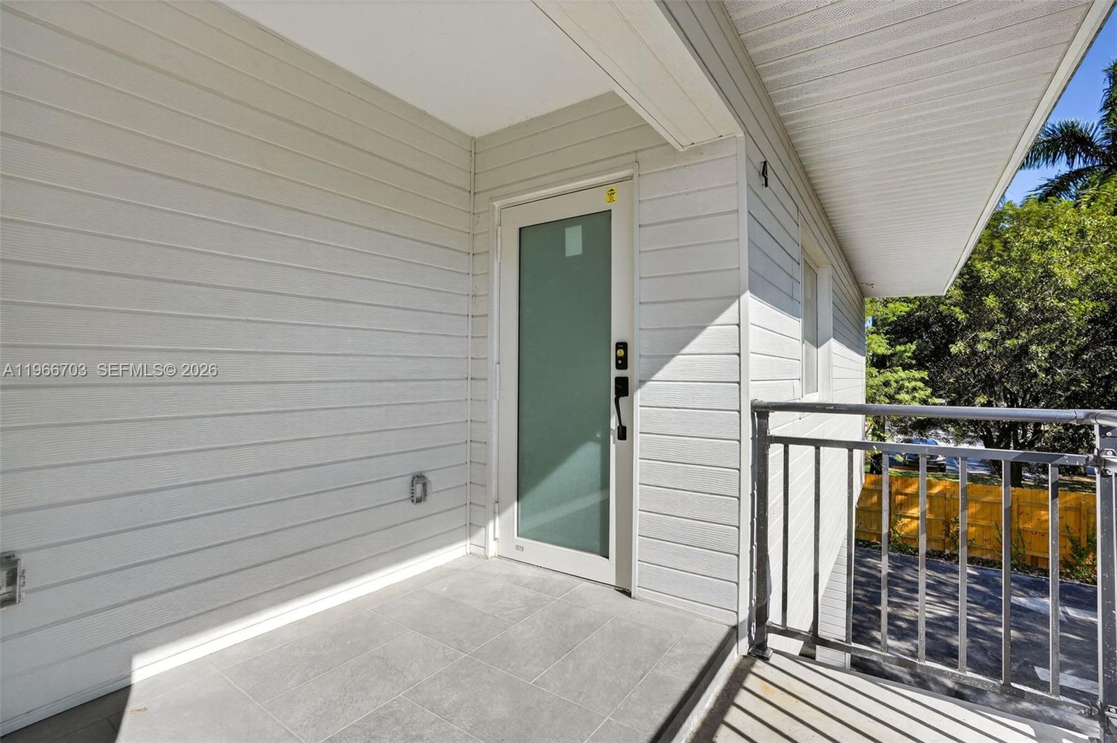   /   кв.футов $ 2026-02-17 0 Фото