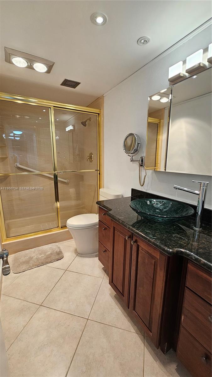 See details 7F 2 / 2 1340 sq. ft. $ 2026-02-20 0 Photo