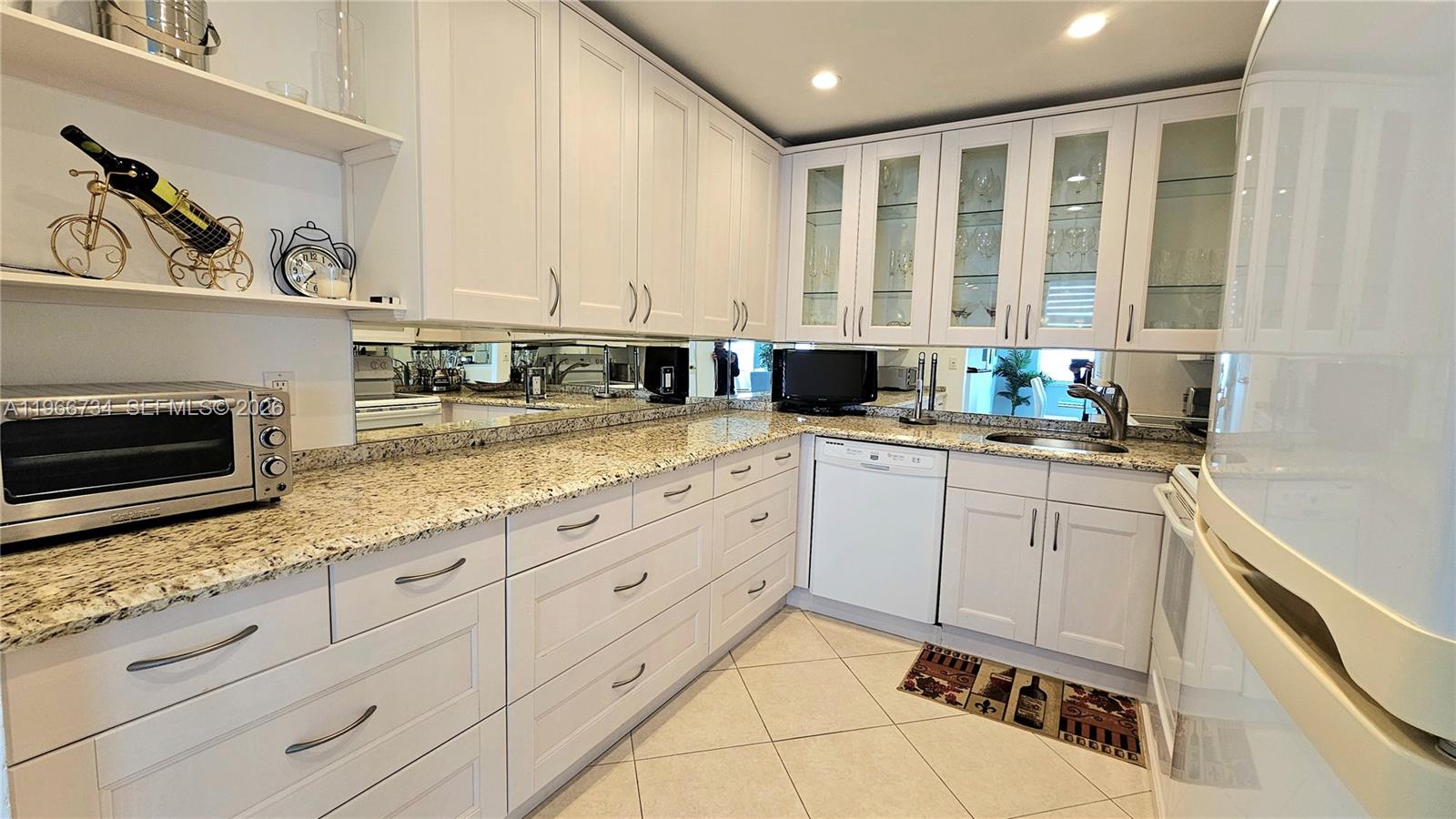 See details 7F 2 / 2 1340 sq. ft. $ 2026-02-20 0 Photo