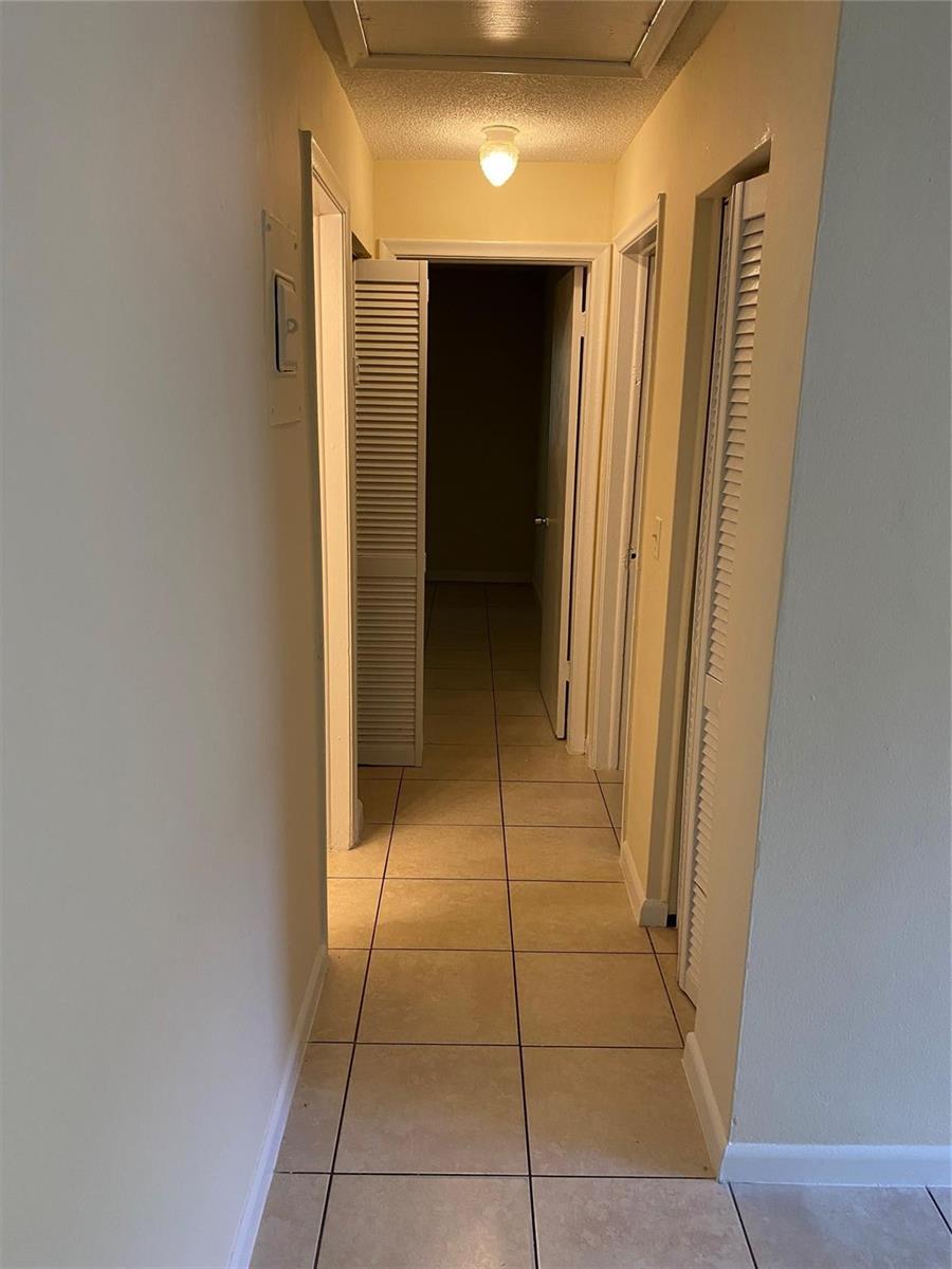 Ver detalles / 0 3525 sq. ft. $ 2026-06-21 0 foto