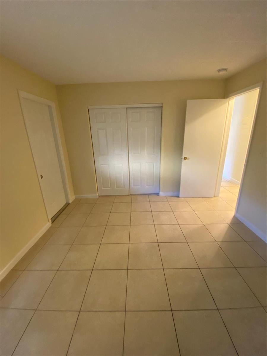 Ver detalles / 0 3525 sq. ft. $ 2026-06-21 0 foto