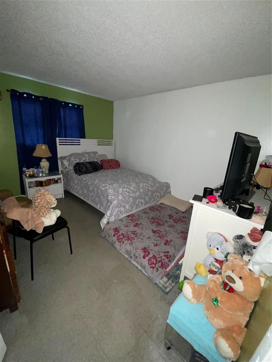 Ver detalles / 0 2760 sq. ft. $ 2026-06-21 0 foto