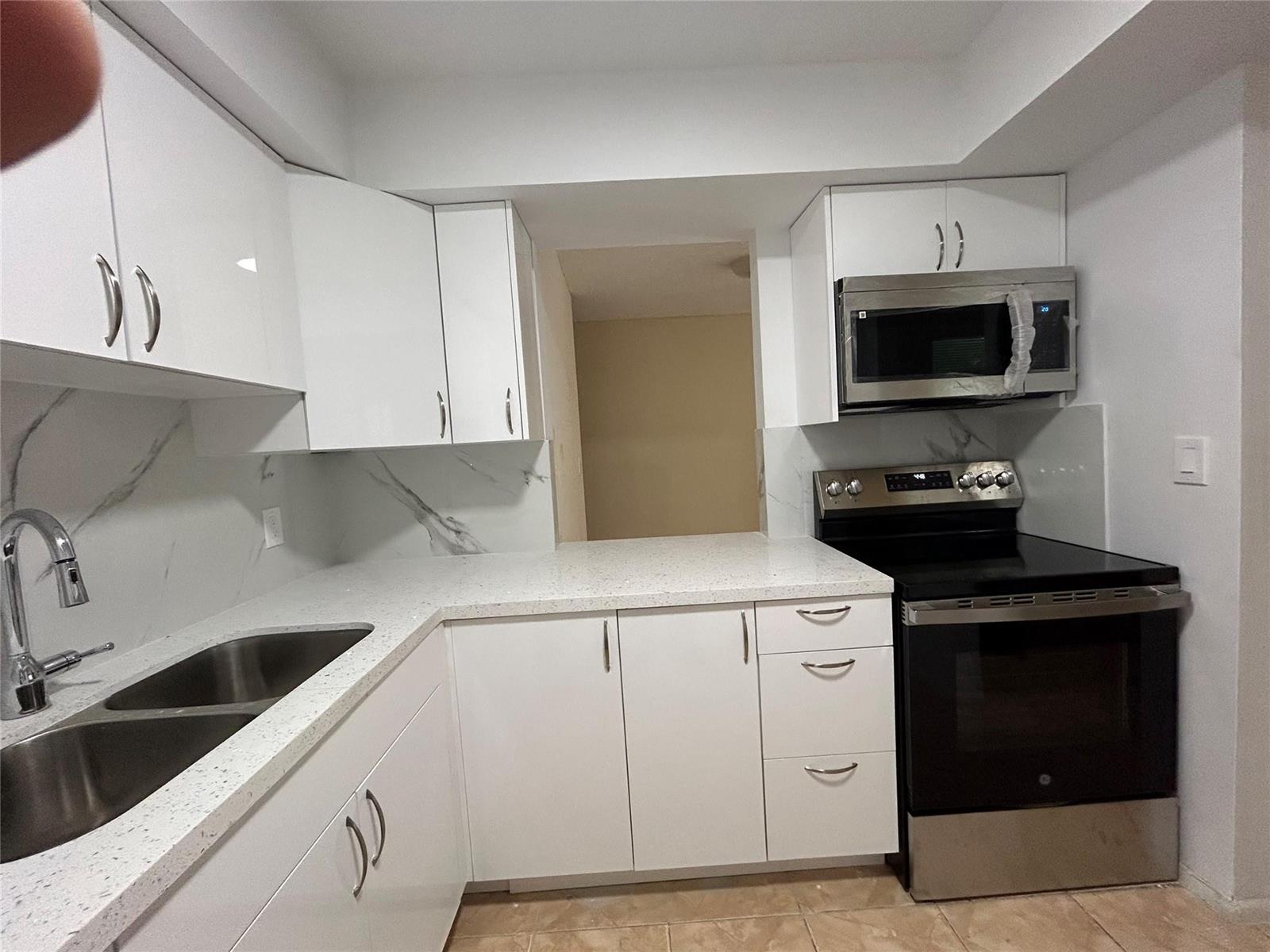 Ver detalles / 0 2760 sq. ft. $ 2026-06-21 0 foto