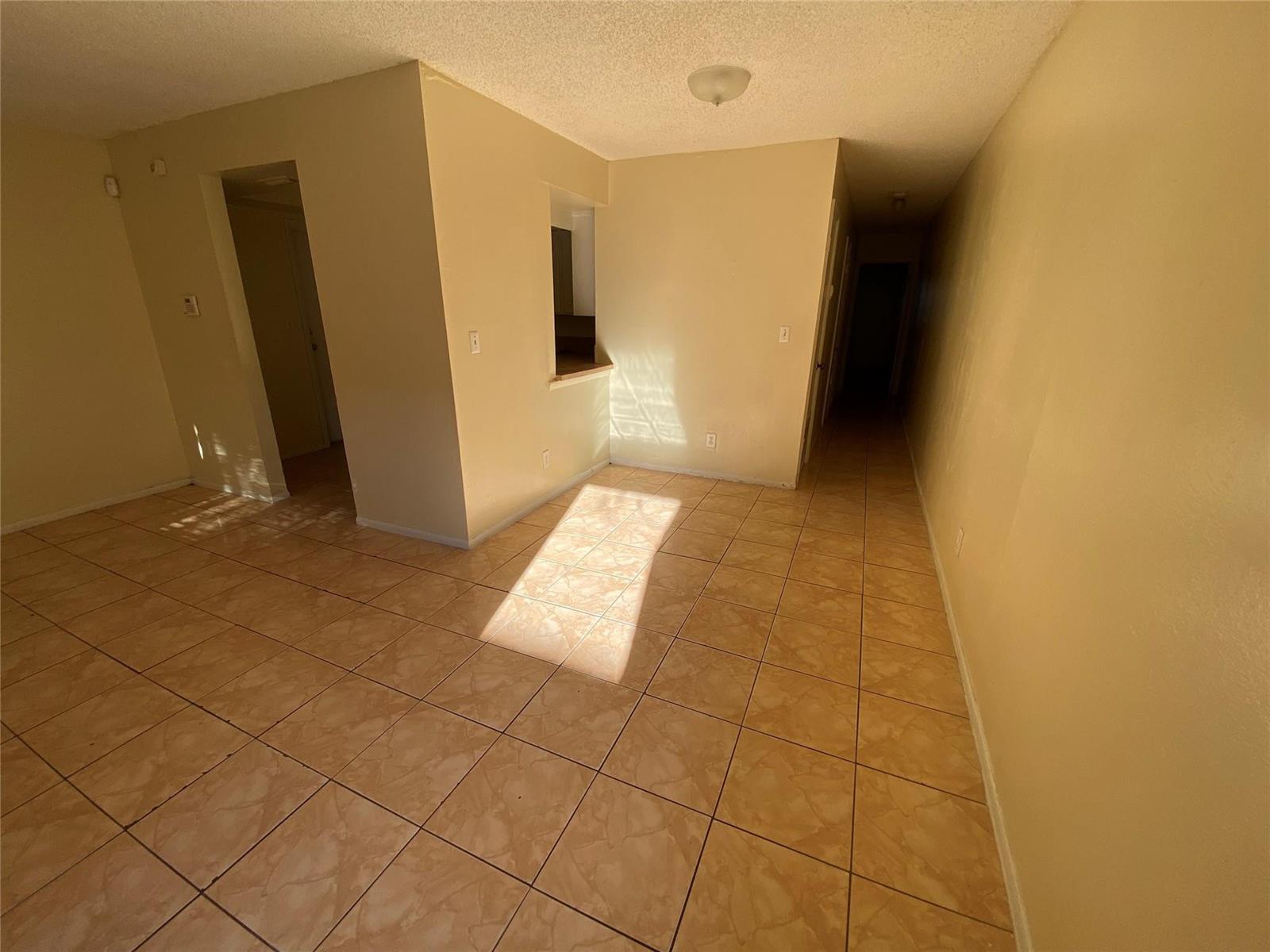Ver detalles / 0 2760 sq. ft. $ 2026-06-21 0 foto