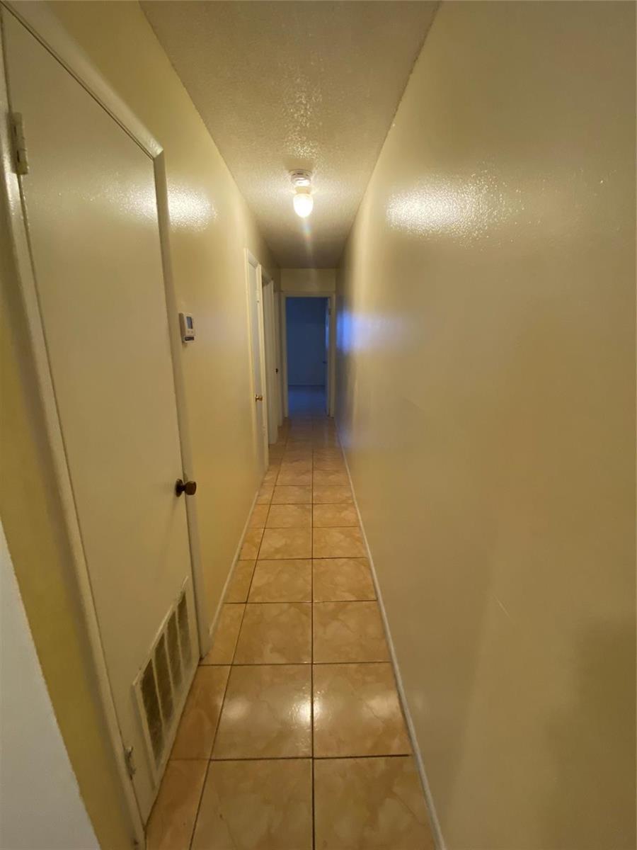 Ver detalles / 0 2760 sq. ft. $ 2026-06-21 0 foto