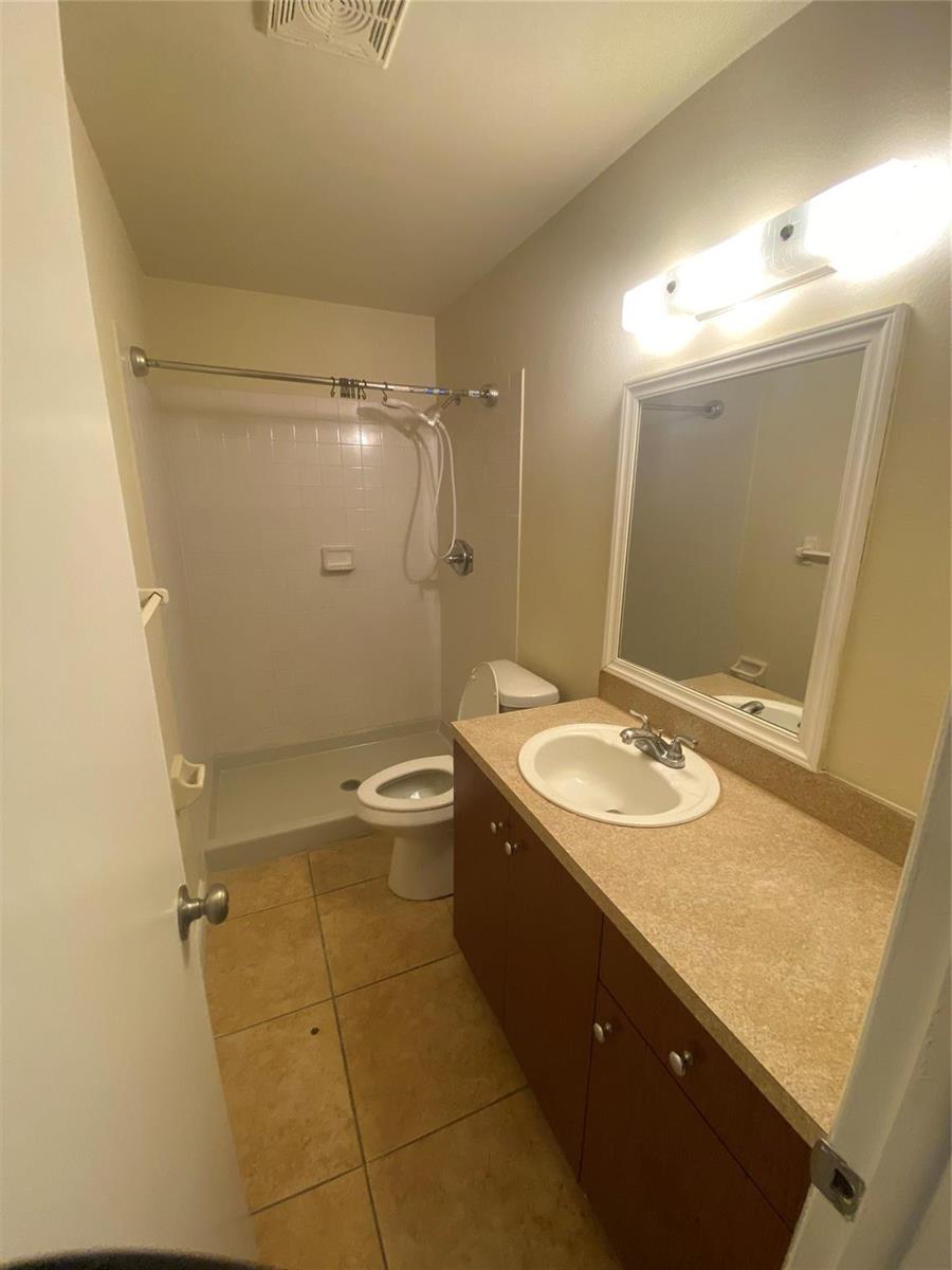   / 0 2760 sq. ft. $ 2026-06-21 0 foto