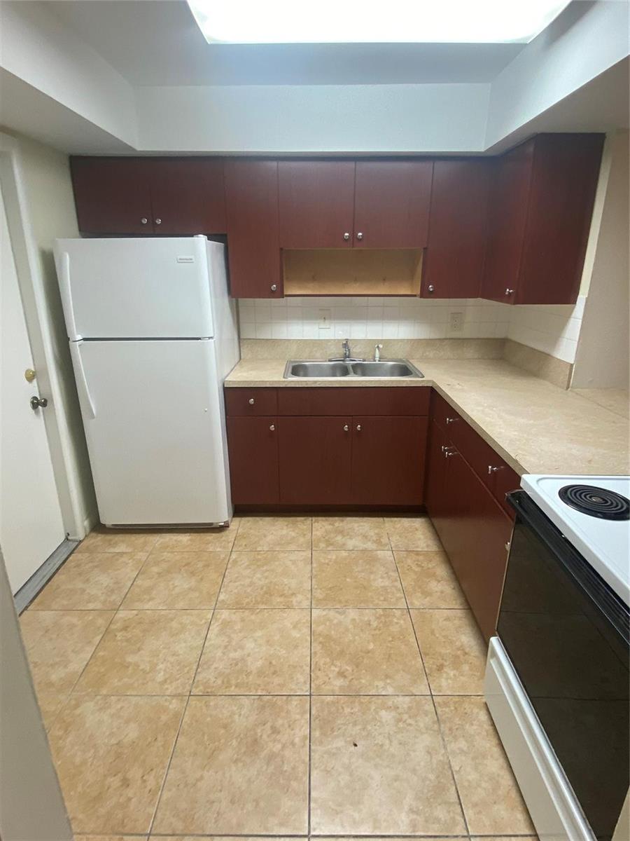   / 0 2760 sq. ft. $ 2026-06-21 0 foto