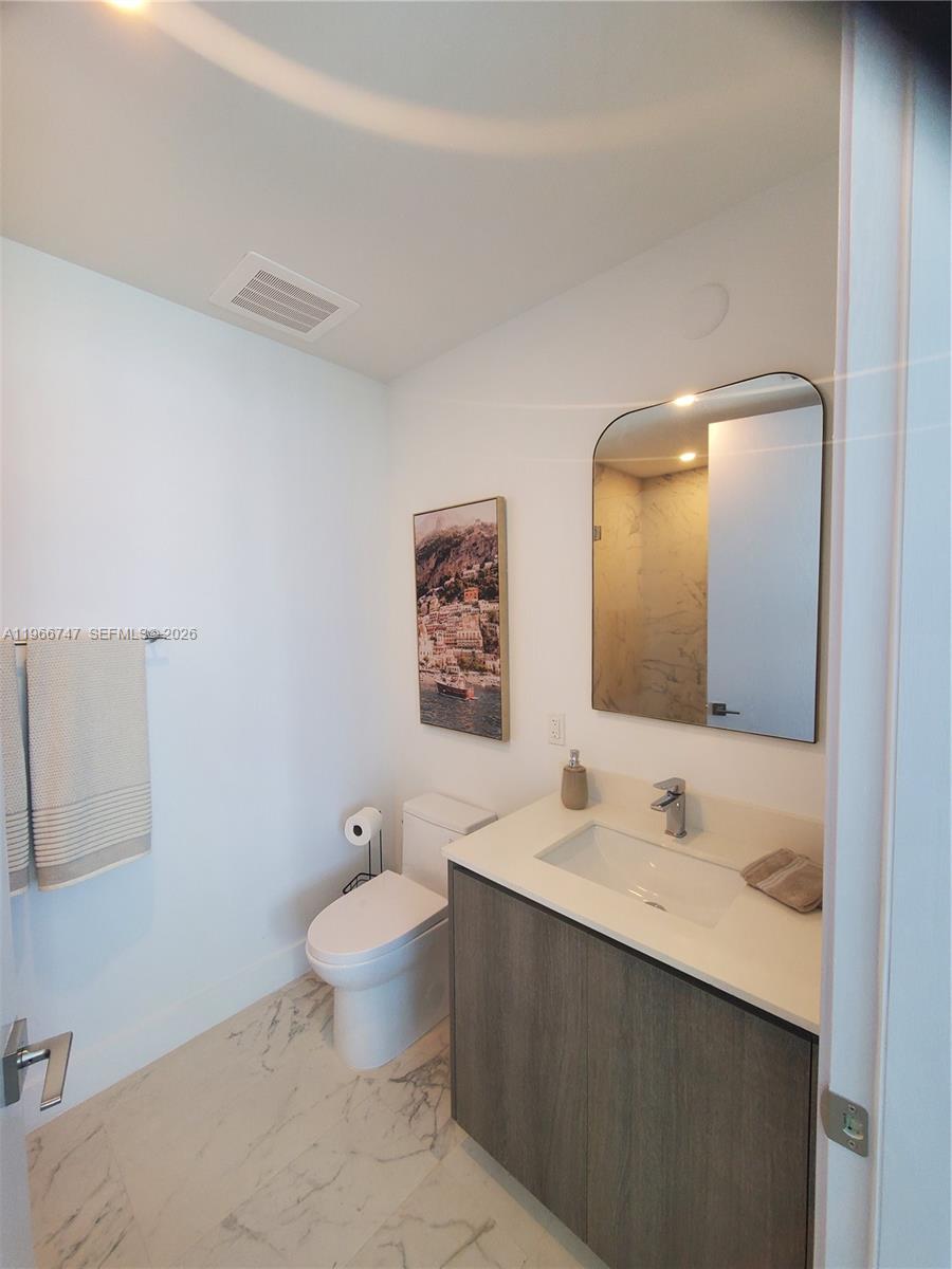 See details 1402 2 / 2 sq. ft. $ 2026-02-17 0 Photo