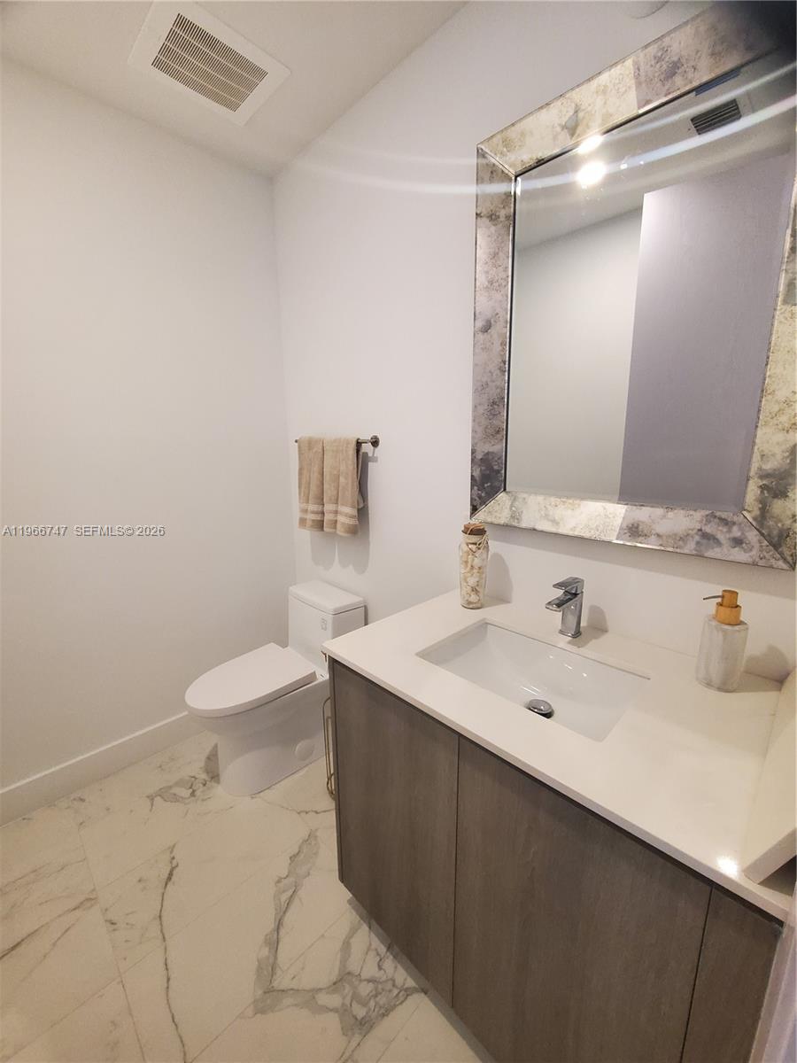 See details 1402 2 / 2 sq. ft. $ 2026-02-17 0 Photo
