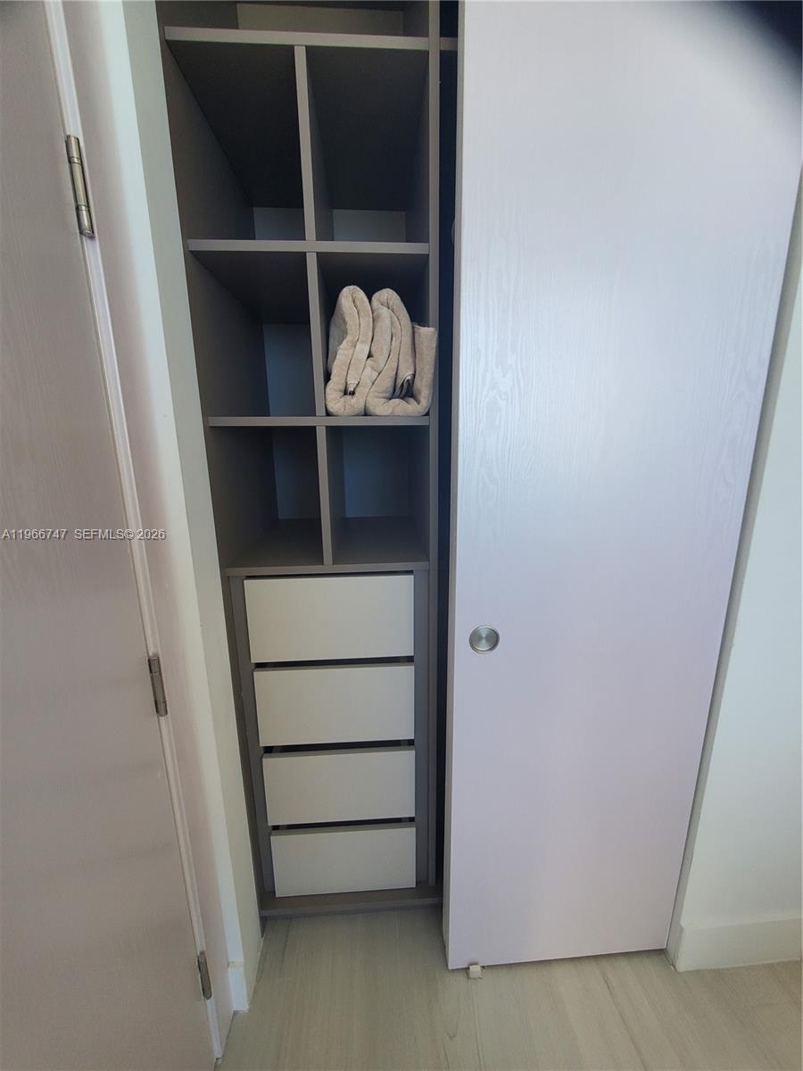 See details 1402 2 / 2 sq. ft. $ 2026-02-17 0 Photo