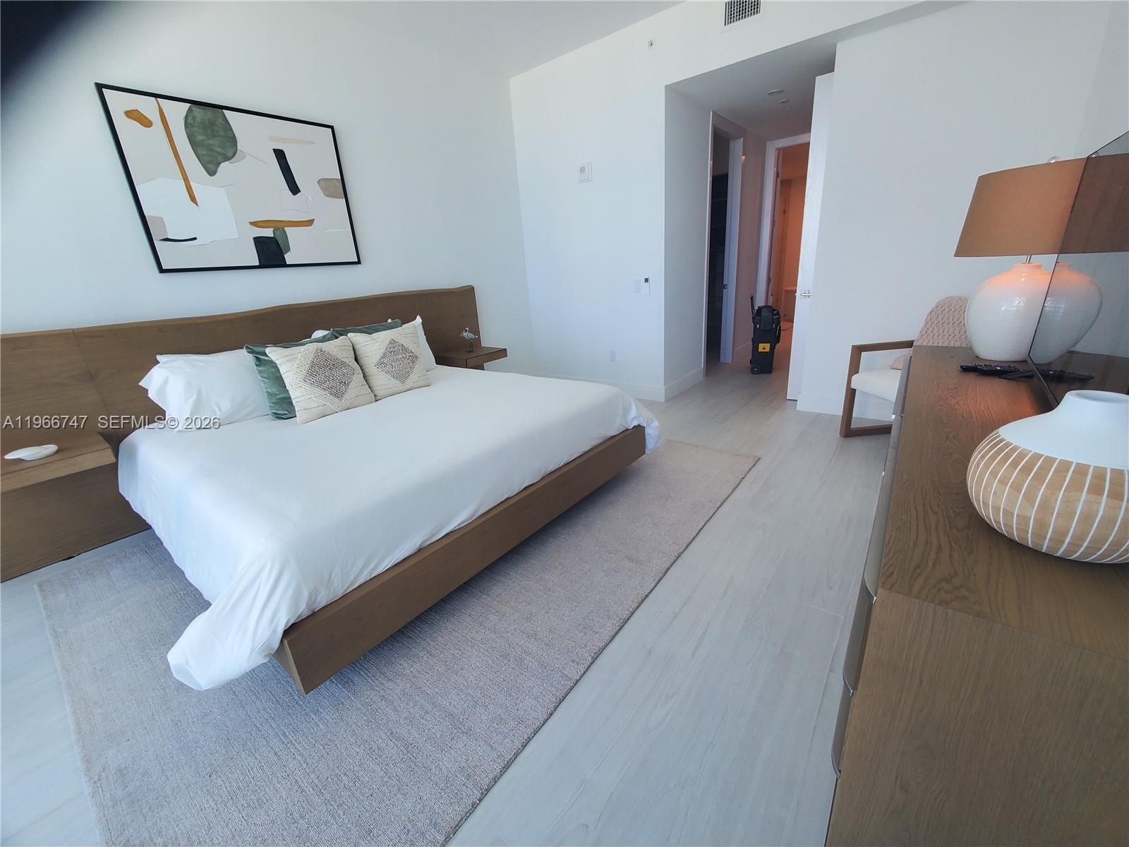 See details 1402 2 / 2 sq. ft. $ 2026-02-17 0 Photo