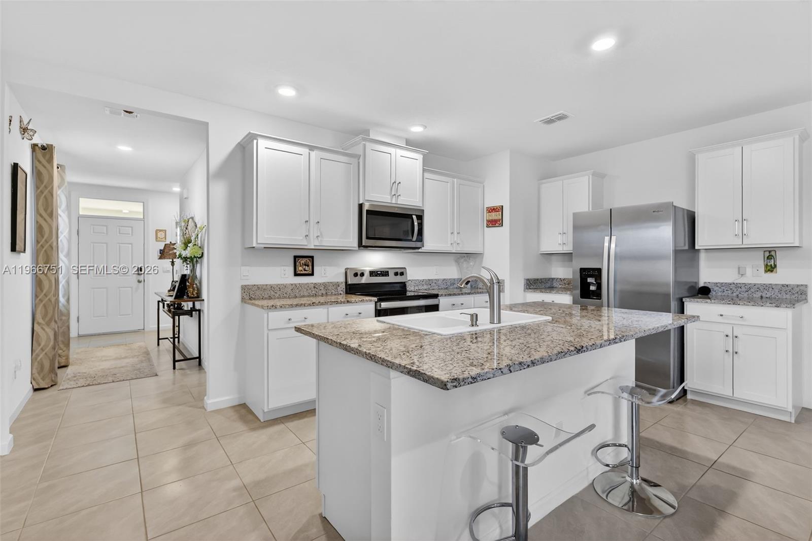 12301 3 / 2 1614 sq. ft. $ 2026-04-01 0 Photo