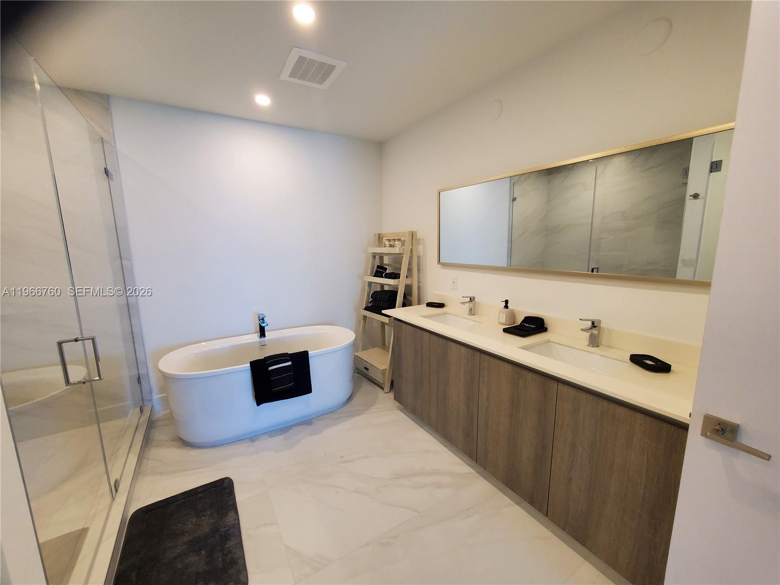 See details 1403 2 / 3 sq. ft. $ 2026-02-17 0 Photo