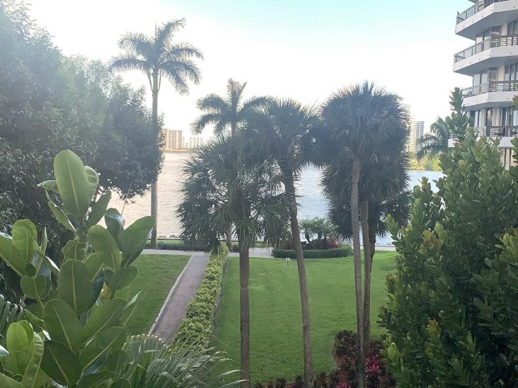 Photo of 3600 Mystic Pointe #314, Aventura, Florida, 33180 - Photo 11