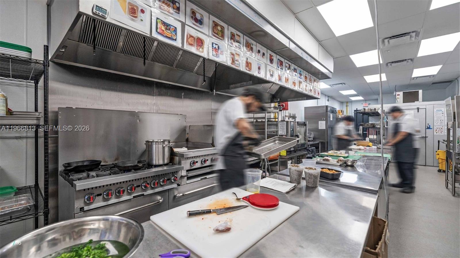   /   кв.футов $ 2026-02-17 0 Фото