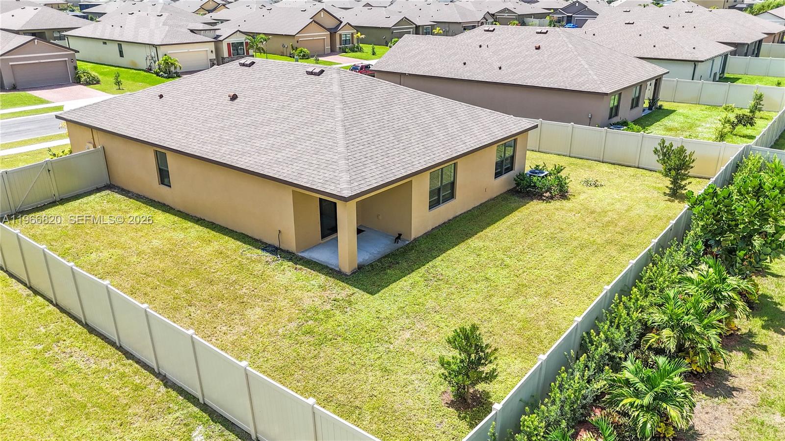 7162 4 / 2  sq. ft. $ 2026-04-14 0 Photo