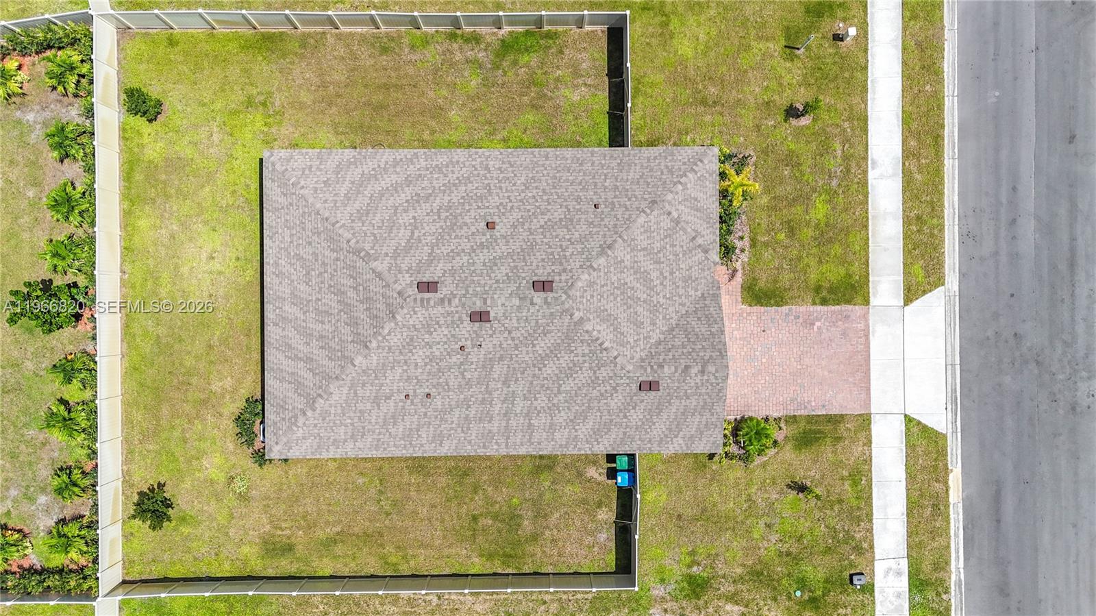 7162 4 / 2  sq. ft. $ 2026-04-14 0 Photo