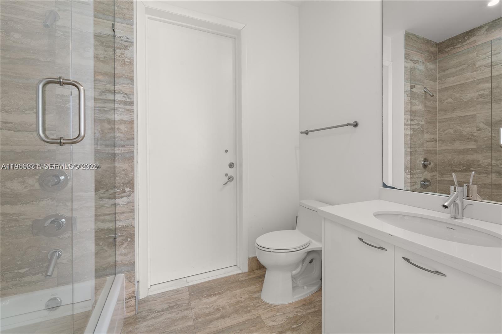 Ver detalles 3501 3 / 4 2768 sq. ft. $ 2026-02-17 0 foto