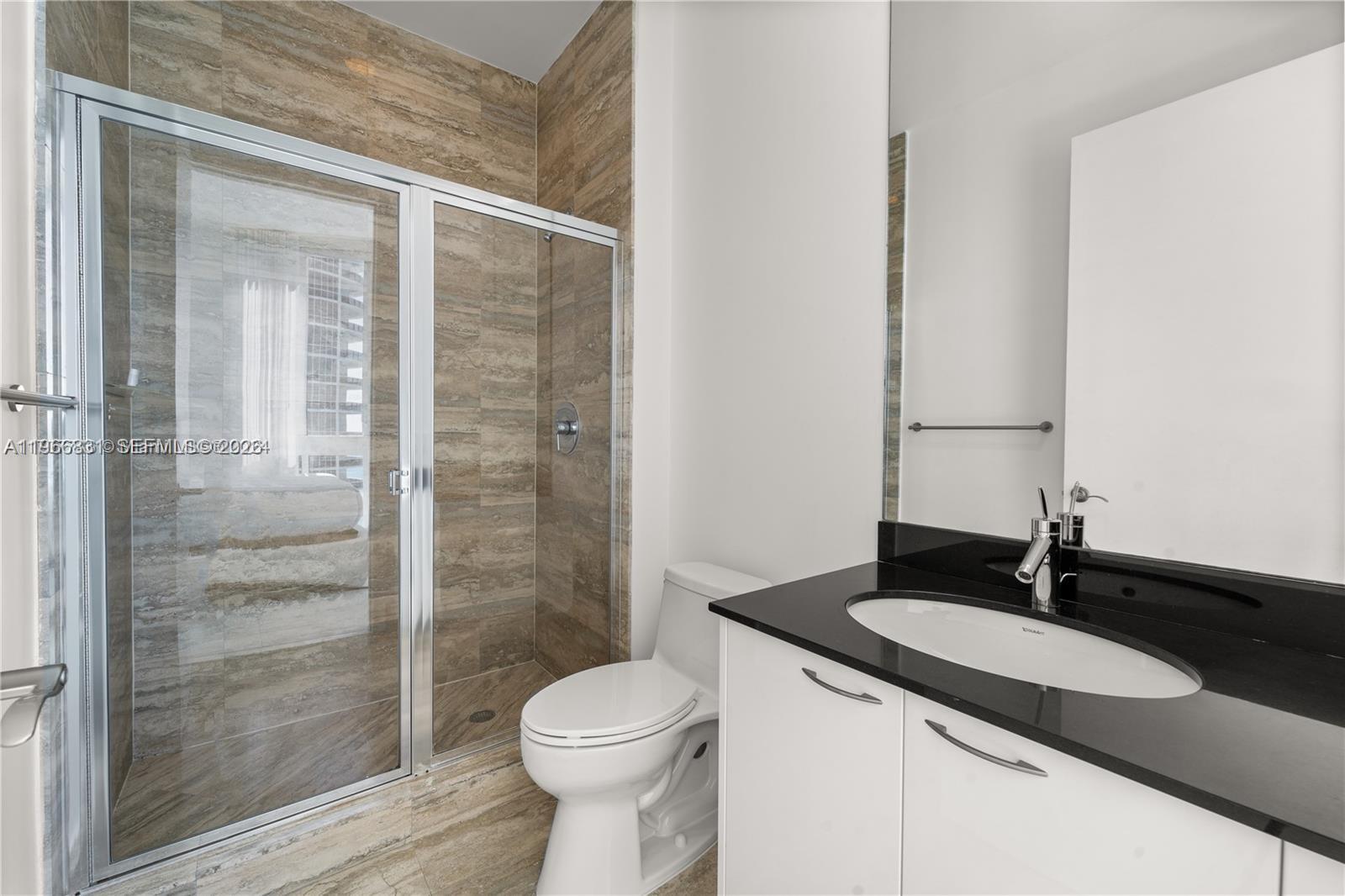 Ver detalles 3501 3 / 4 2768 sq. ft. $ 2026-02-17 0 foto