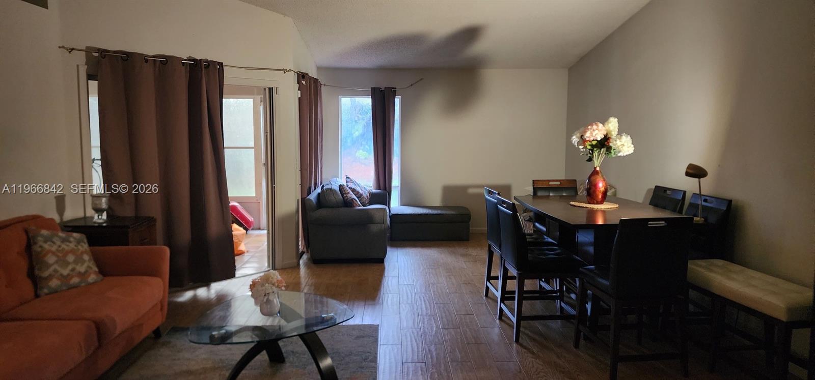 2562 3 / 2 1548 sq. ft. $ 2026-03-11 0 Photo