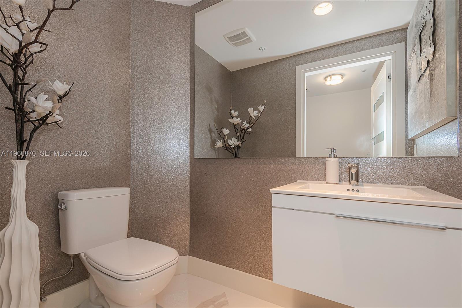 Photo of 17301 Biscayne Blvd  #2209, North Miami Beach, Florida, 33160 - 