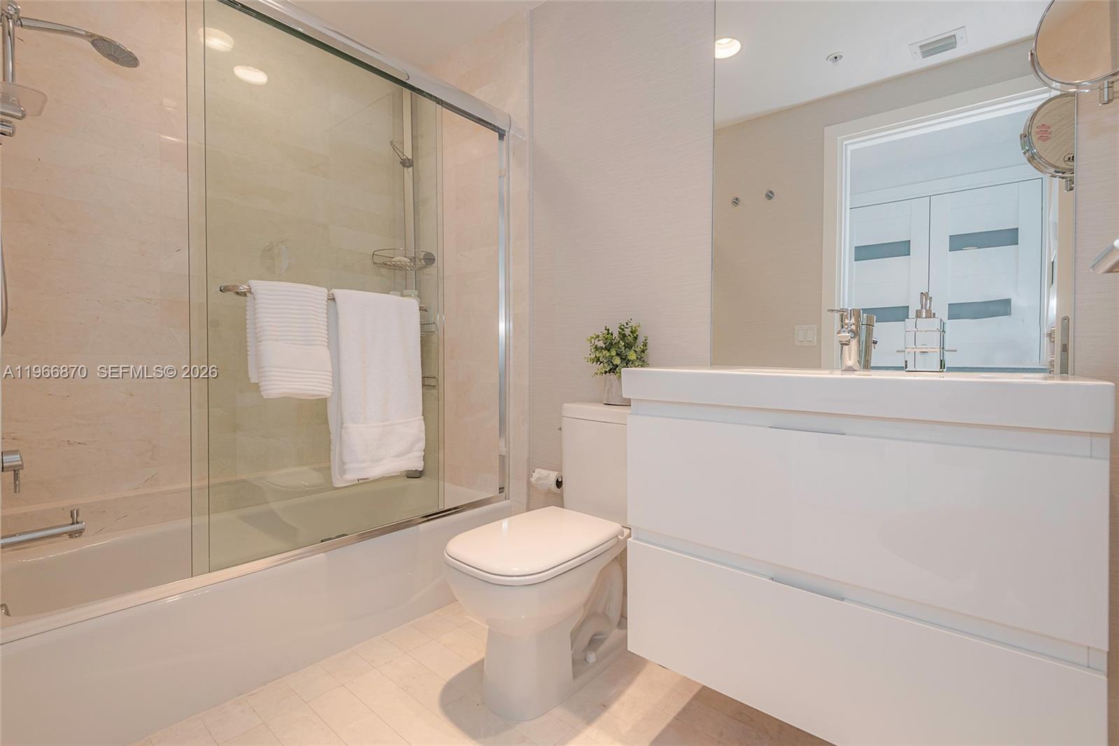 Photo of 17301 Biscayne Blvd  #2209, North Miami Beach, Florida, 33160 - 