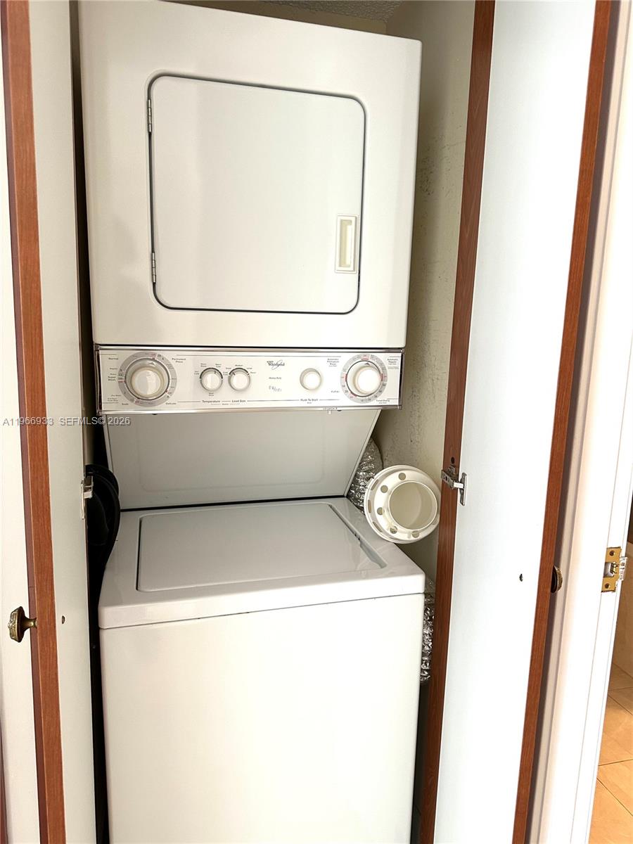 See details 2411 2 / 2 1507 sq. ft. $ 2026-03-11 0 Photo