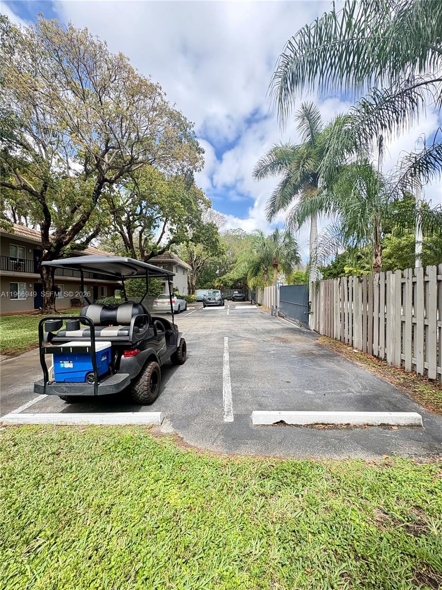   /   sq. ft. $ 2026-03-10 0 foto